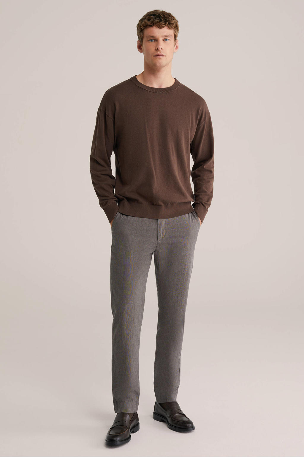 WE Fashion regular chino bruin