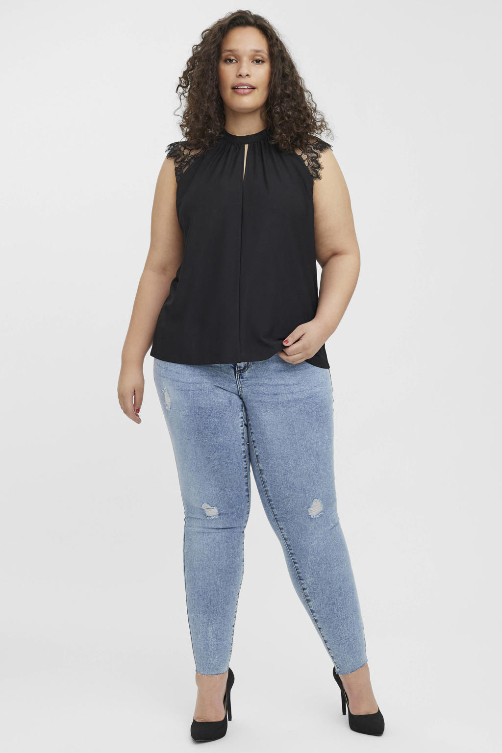 Zwarte dames VERO MODA CURVE top van polyester met effen, ronde hals en kant