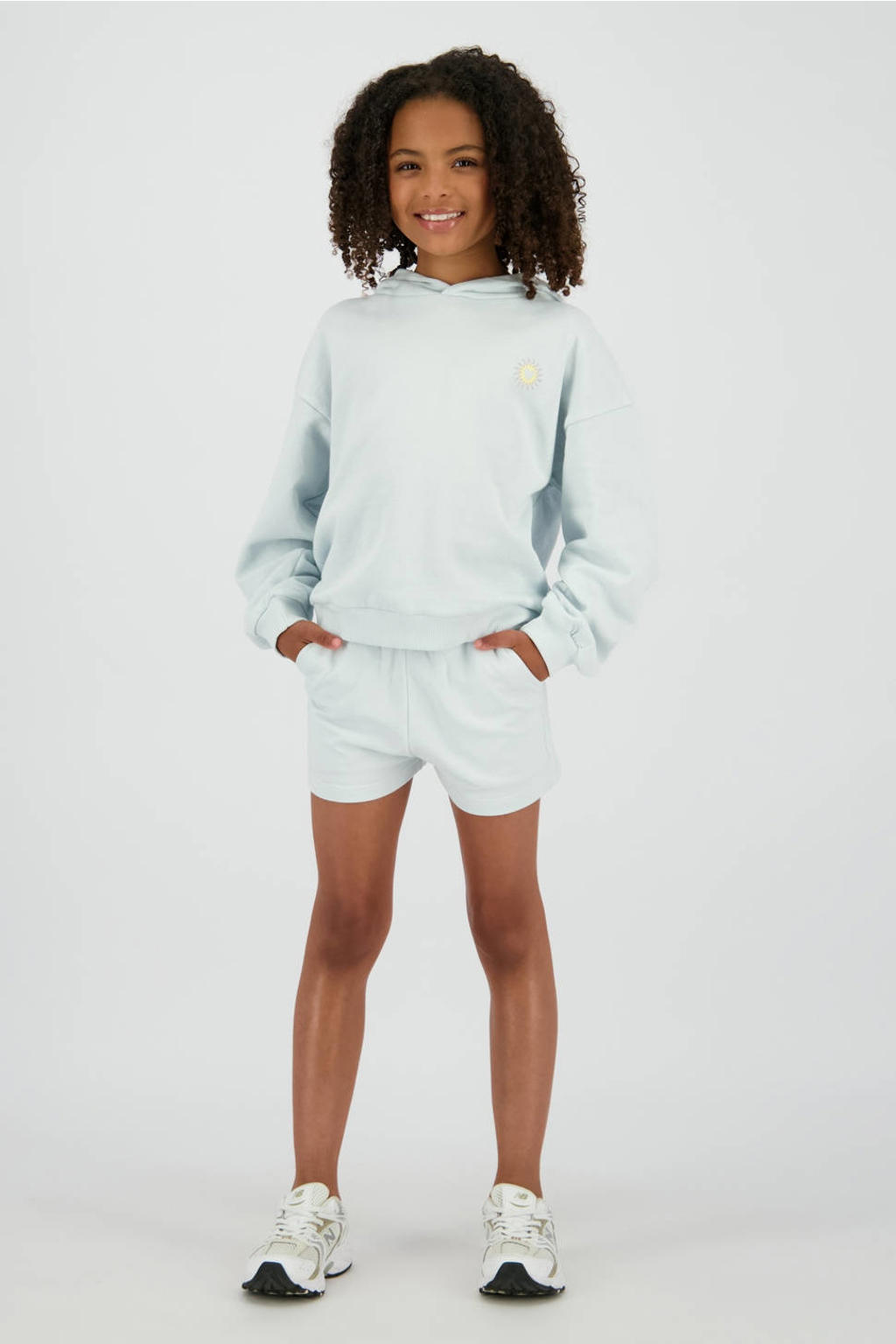 Lichtblauwe meisjes Raizzed regular waist sweatshort met elastische tailleband met koord en effen