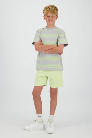 relaxed regular waist sweatshort limegroen