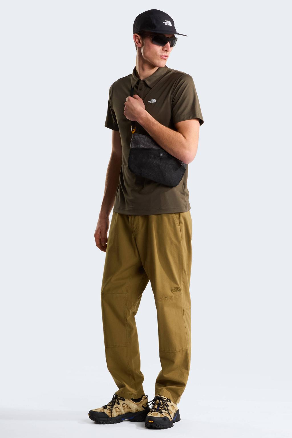 Groene heren The North Face polo met logo dessin, korte mouwen en klassieke kraag
