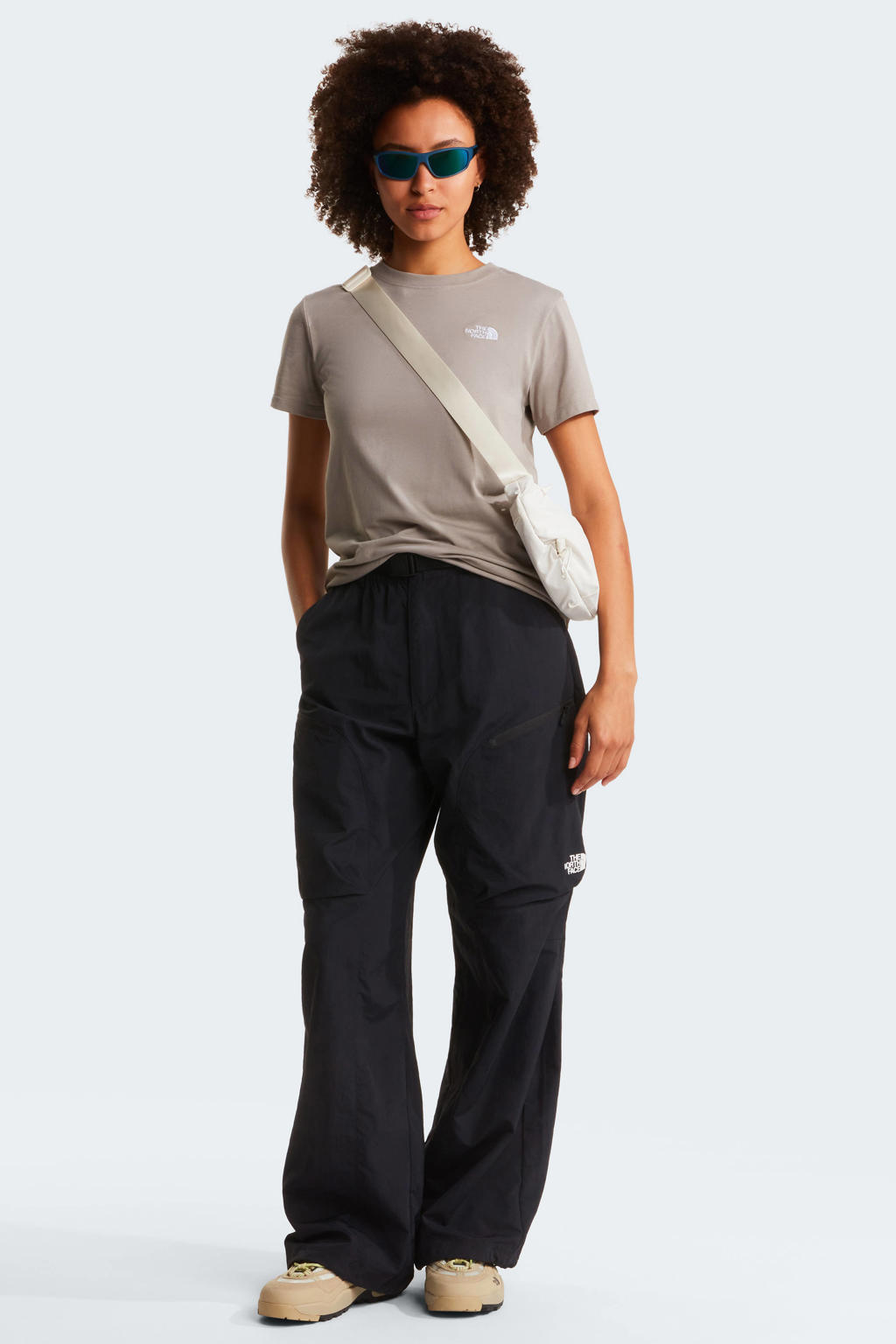 Beige dames The North Face T-shirt Evolution Simple Dome van katoen met effen, korte mouwen en ronde hals
