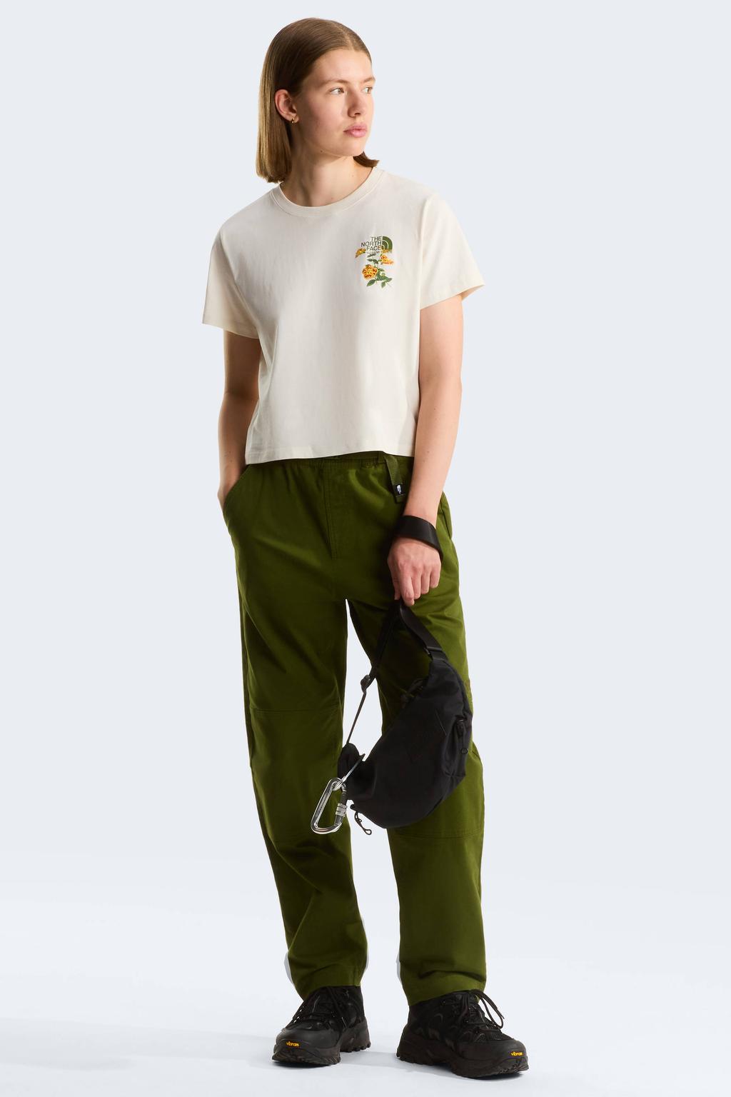 Witte dames The North Face T-shirt Flora van katoen met printopdruk, korte mouwen en ronde hals