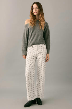 straight leg jeans wit