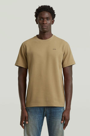 regular T-shirt bruin