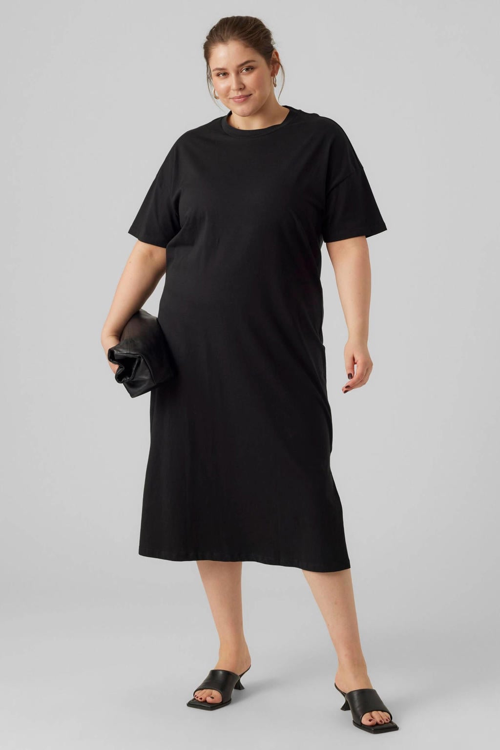 Zwarte dames VERO MODA CURVE t-shirtjurk midi jurk van katoen met effen, korte mouwen en ronde hals