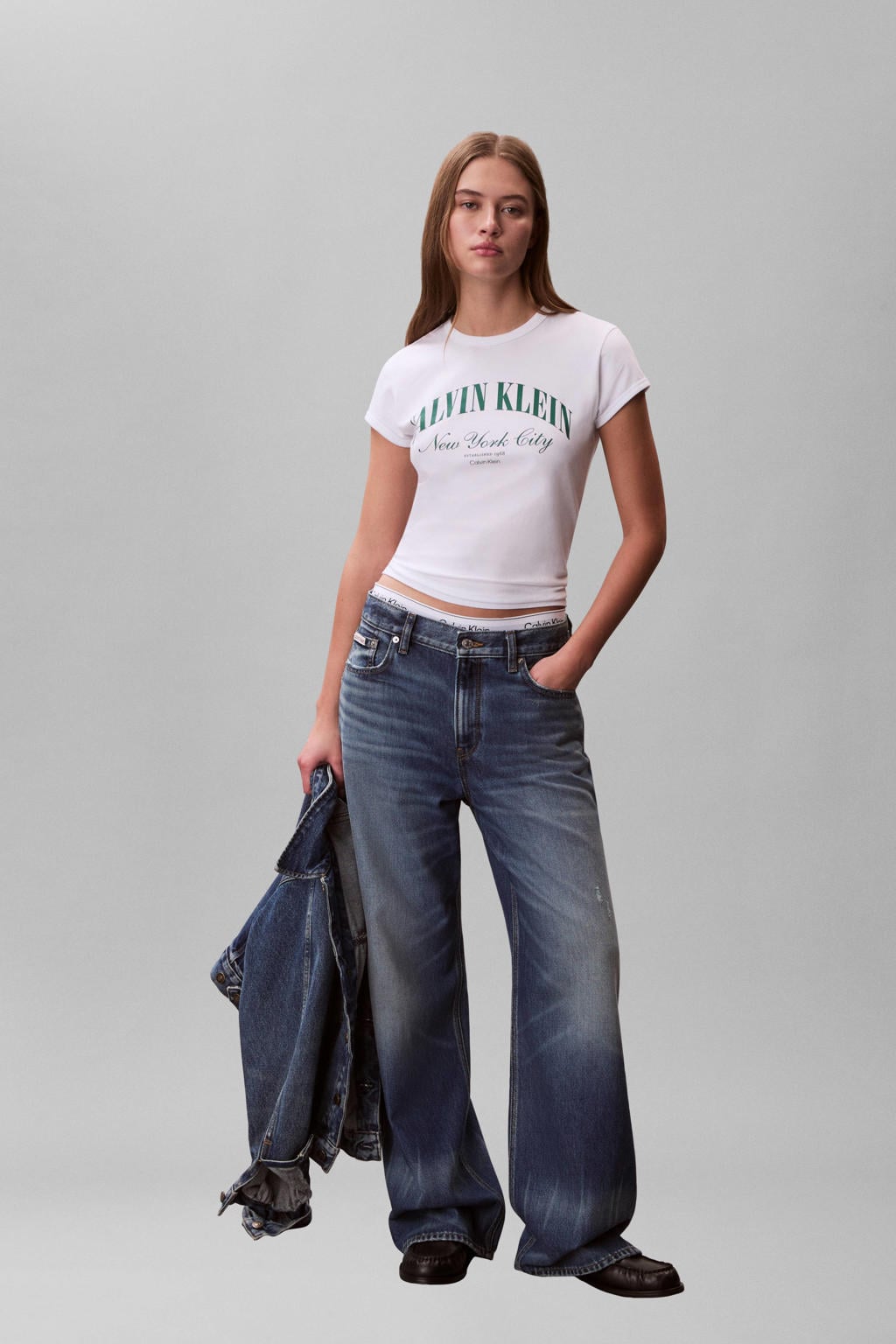 Witte dames CALVIN KLEIN JEANS T-shirt van katoen met logo dessin, korte mouwen en ronde hals