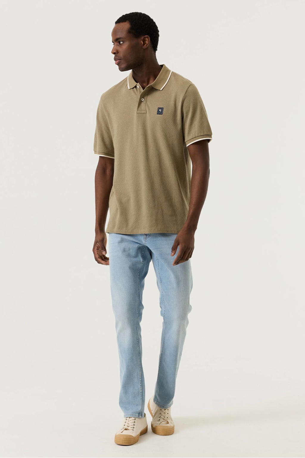 Kakikleurige heren Garcia regular polo van katoen met effen, korte mouwen, knoopsluiting en contrast bies