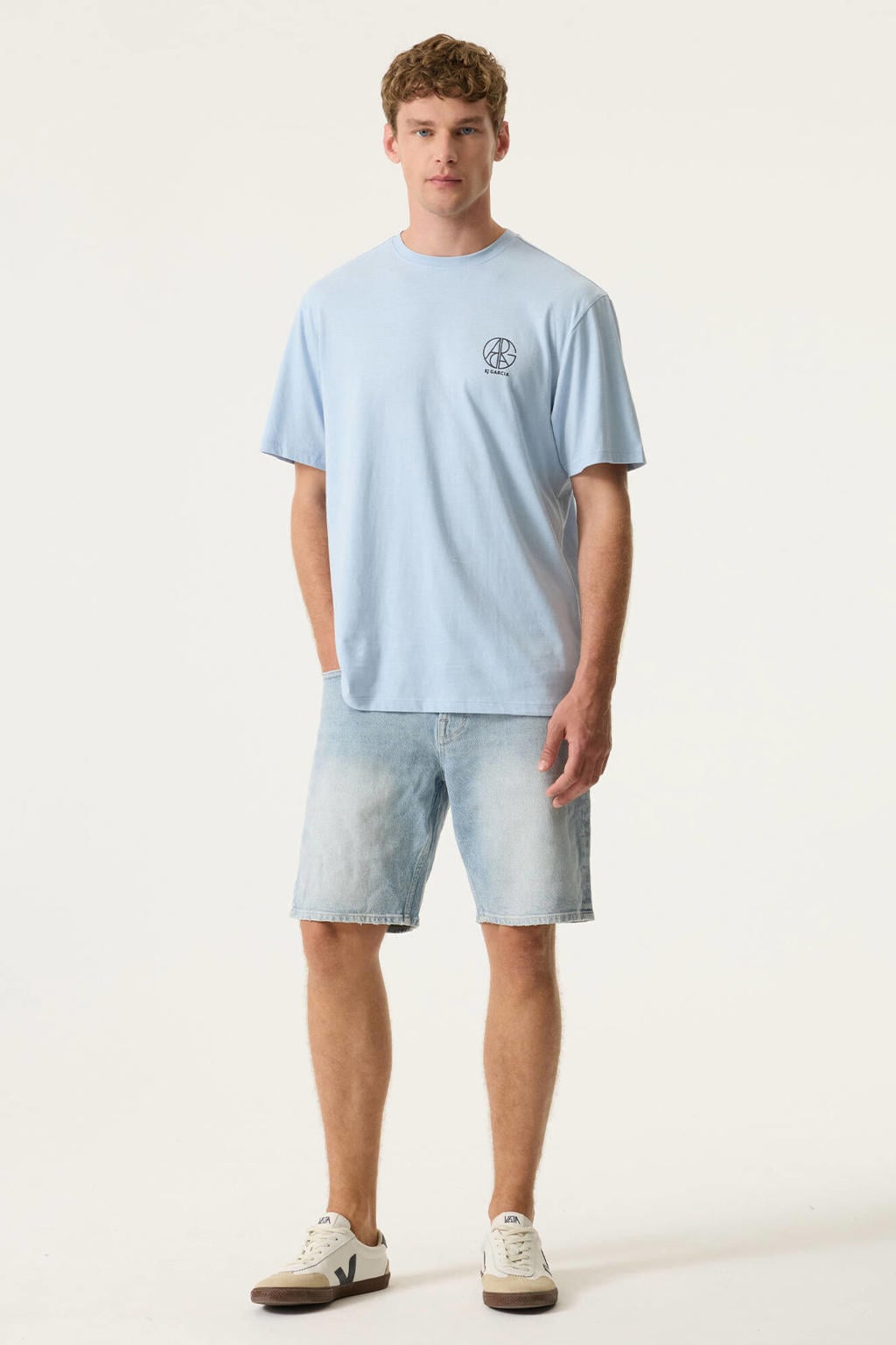 Lichtblauwe heren Garcia regular T-shirt van katoen met logo dessin, korte mouwen en ronde hals