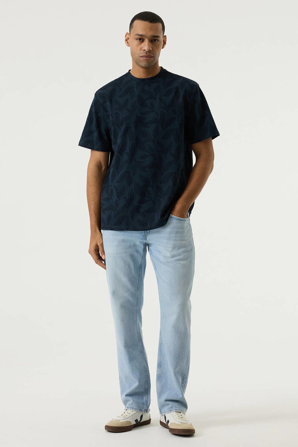 Donkerblauwe heren Garcia regular T-shirt van katoen met bladprint, korte mouwen en ronde hals