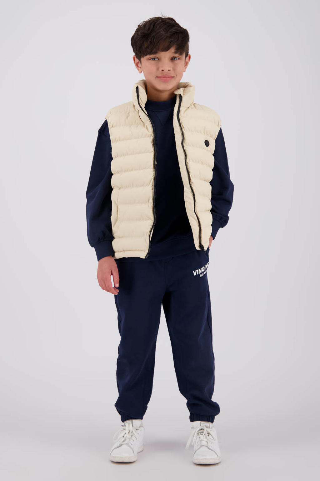 Zandkleurige jongens Vingino bodywarmer van polyester met effen, opstaande kraag en ritssluiting