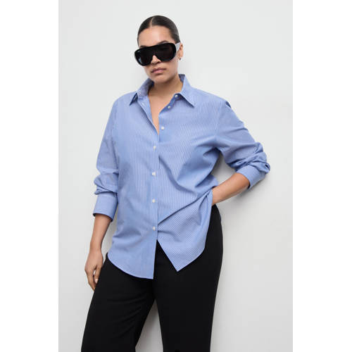 Mango gestreepte blouse lichtblauw afbeelding