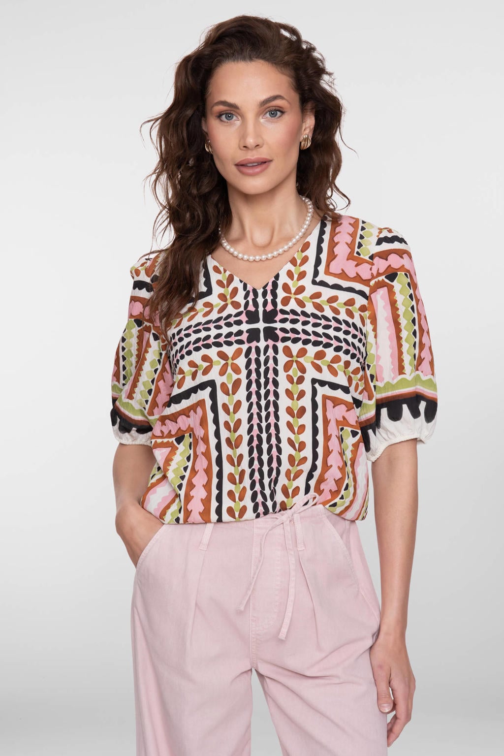 Multikleurige dames Geisha blousetop van viscose met half lange mouwen en klassieke kraag