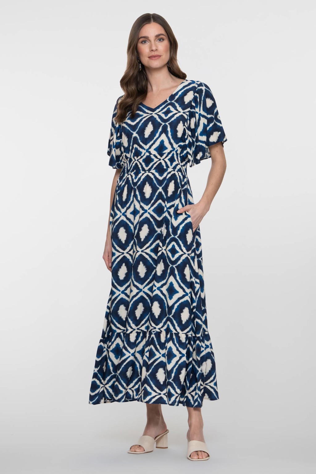 Blauw en donkerblauwe dames Geisha zomerjurk van viscose met grafische print, korte mouwen en V-hals