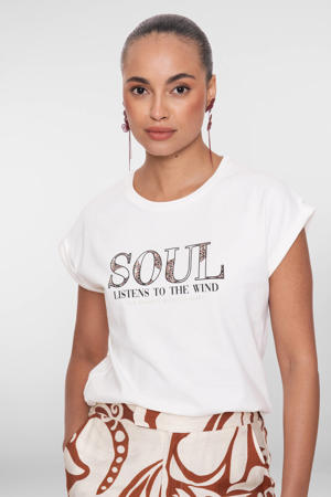 T-shirt wit