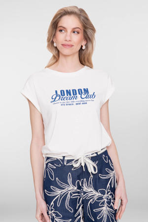 T-shirt wit