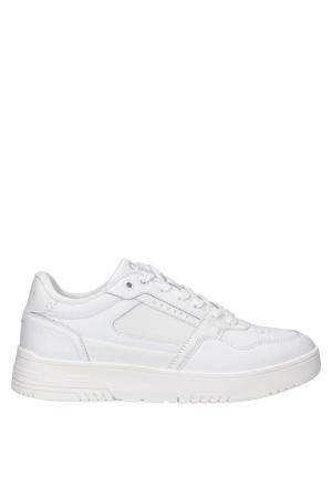 sneakers wit