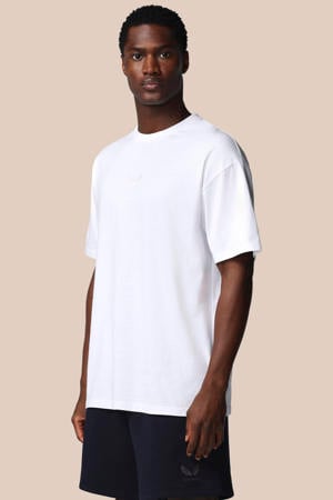 T-shirt wit