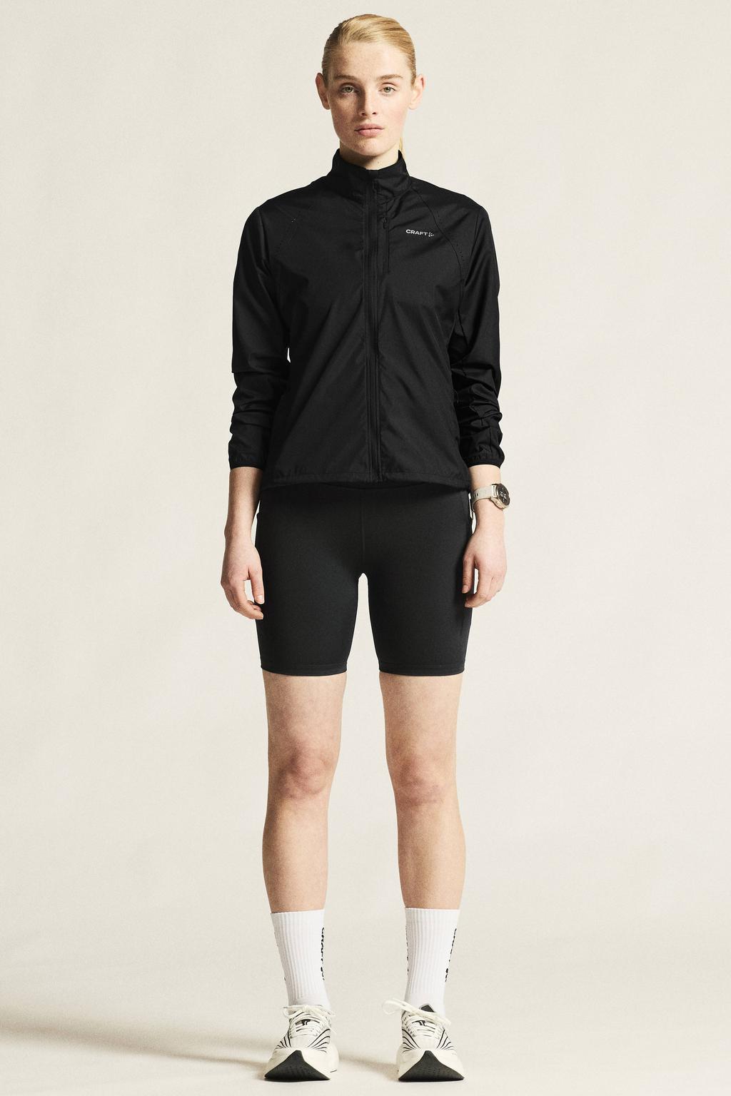 Zwarte dames Craft ADV Essence sportshort van polyamide met slim fit, regular waist, elastische tailleband met koord en effen
