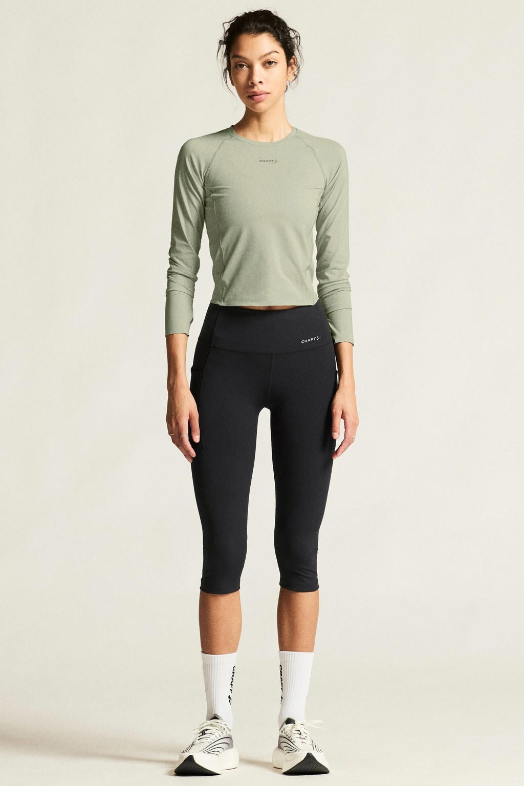 Zwarte dames Craft ADV Essence sportcapri van polyamide met regular waist, elastische tailleband met koord en effen