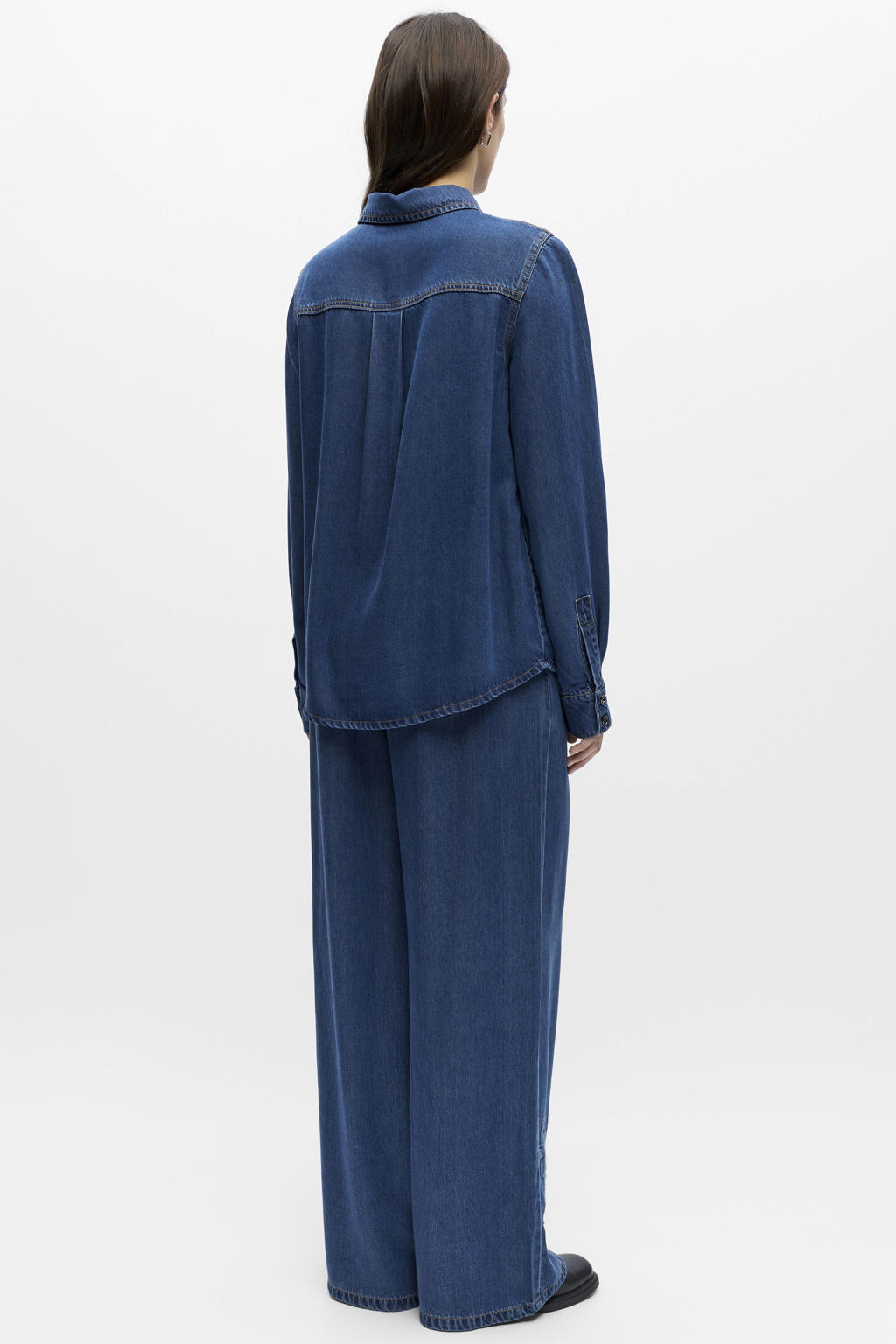 Medium blue denim dames OBJECT gebloemde blouse van denim met lange mouwen, klassieke kraag, knoopsluiting en borduursels