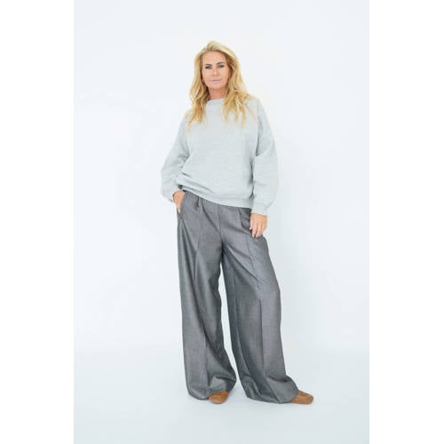 Est'seven X Ellemieke sweater lichtgrijs afbeelding