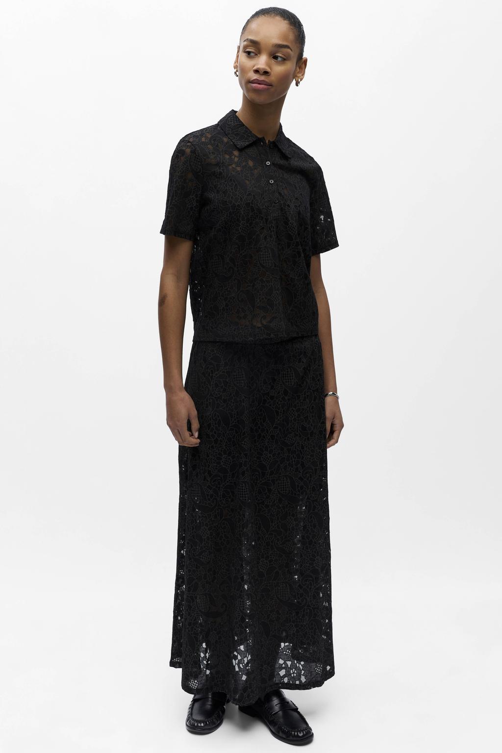 Zwarte dames OBJECT top van viscose met effen, korte mouwen, polo kraag en kant