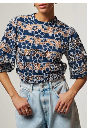 blousetop broderie