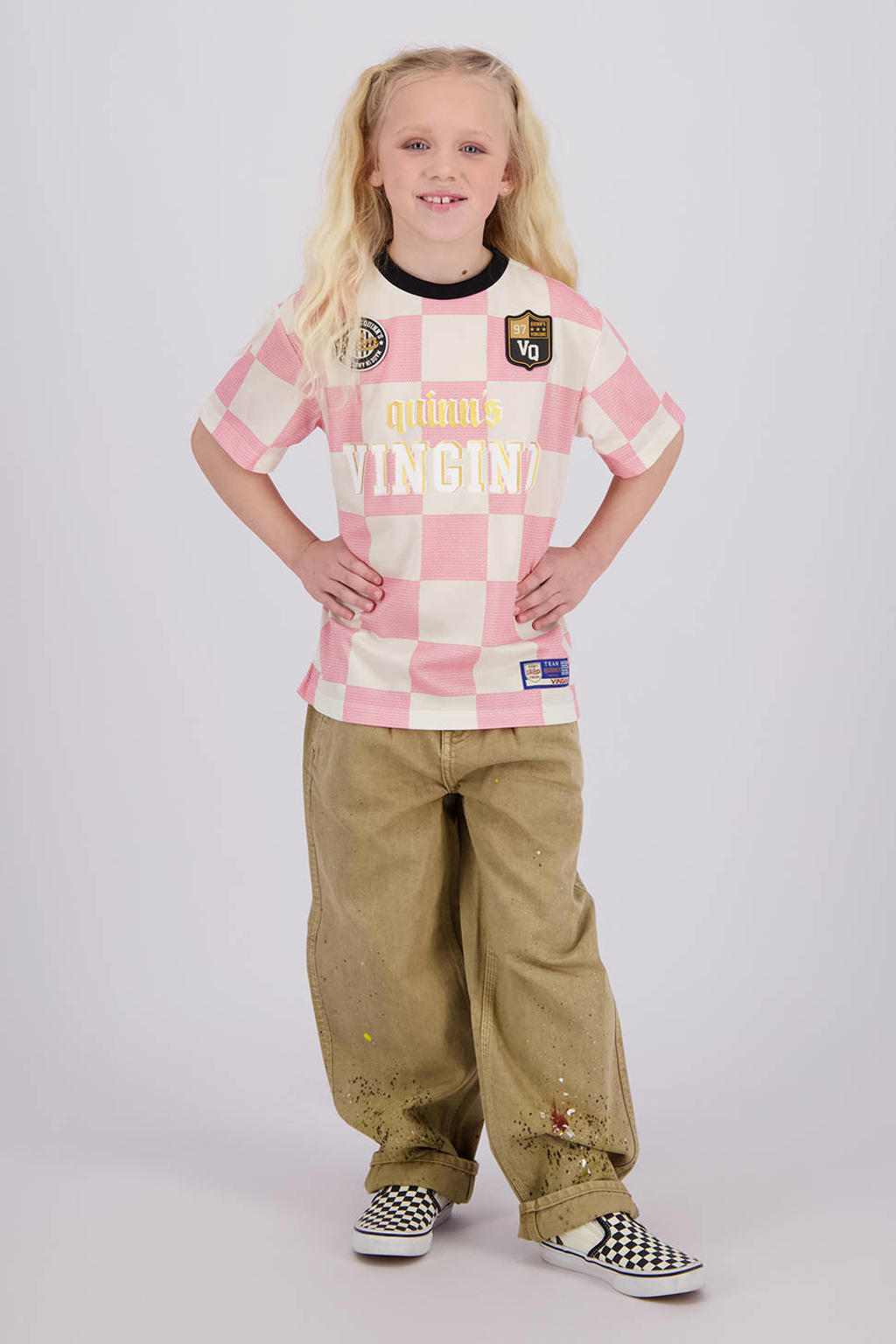Roze en ecru jongens en meisjes Quinns by Vingino geruit T-shirt van polyester met logo dessin, korte mouwen en ronde hals