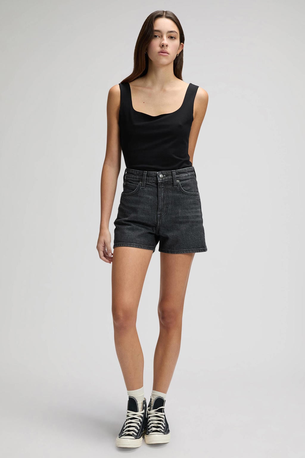Black denim dames Lee high waist short black van denim met rits- en knoopsluiting en effen