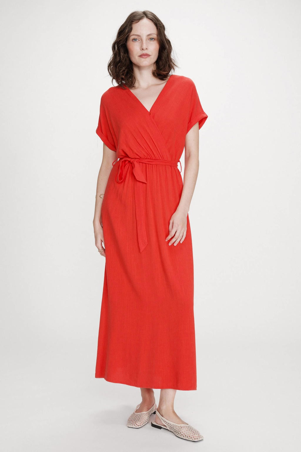 Rode dames Grace & Mila midi jurk van viscose met effen, korte mouwen en V-hals