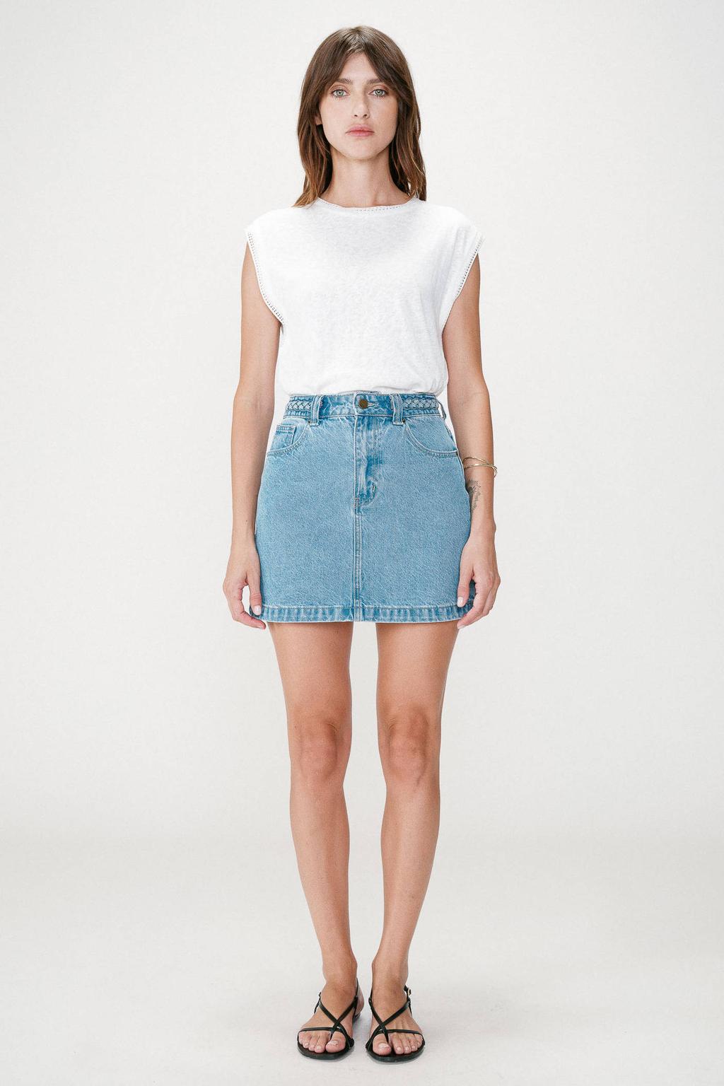 Light blue denim dames Grace & Mila spijkerrok gemaakt van denim en met rits- en knoopsluiting