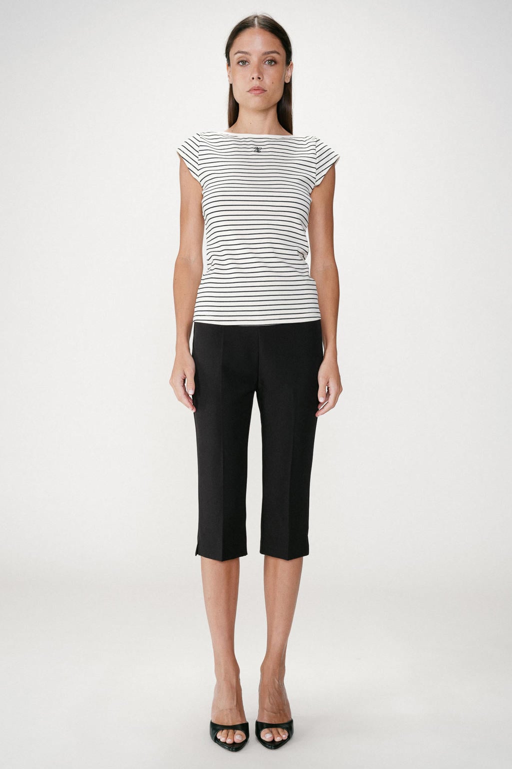 Ecru en zwarte dames Grace & Mila gestreepte top met logo dessin, korte mouwen en boothals