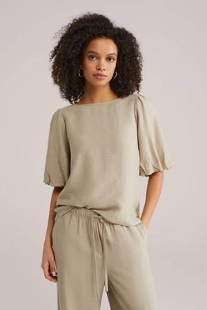 top beige