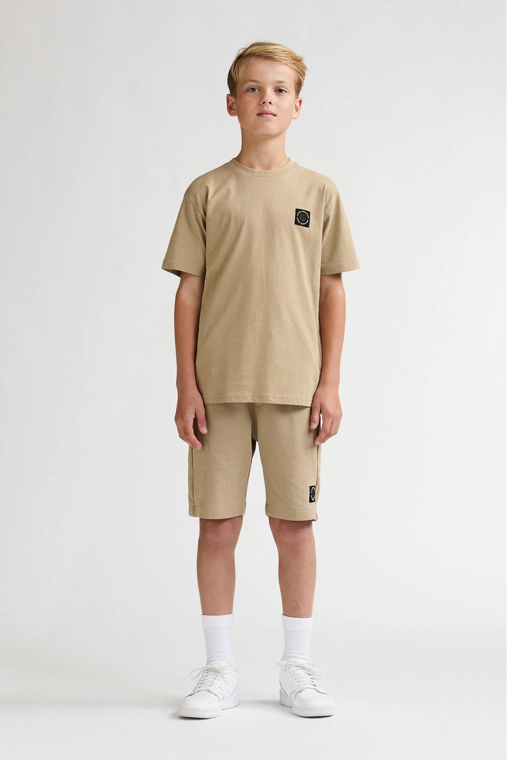 Zandkleurige jongens Petrol Industries relaxed sweatshort met regular waist, elastische tailleband met koord en effen