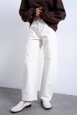 high waist barrel jeans wit