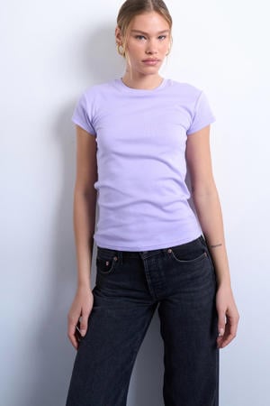 T-shirt lila