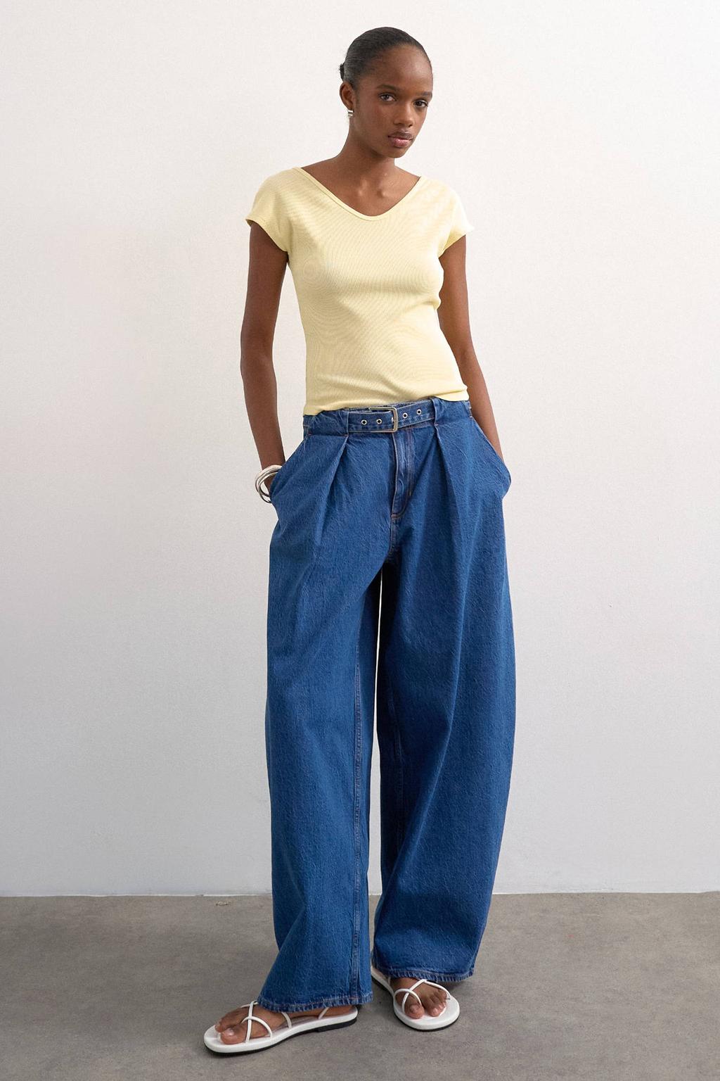 Lichtgele dames TOPSHOP T-shirt van katoen met effen, korte mouwen en V-hals
