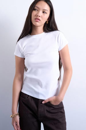 T-shirt wit