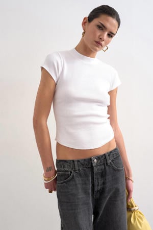 T-shirt wit