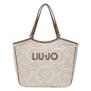 crochet shopper ecru