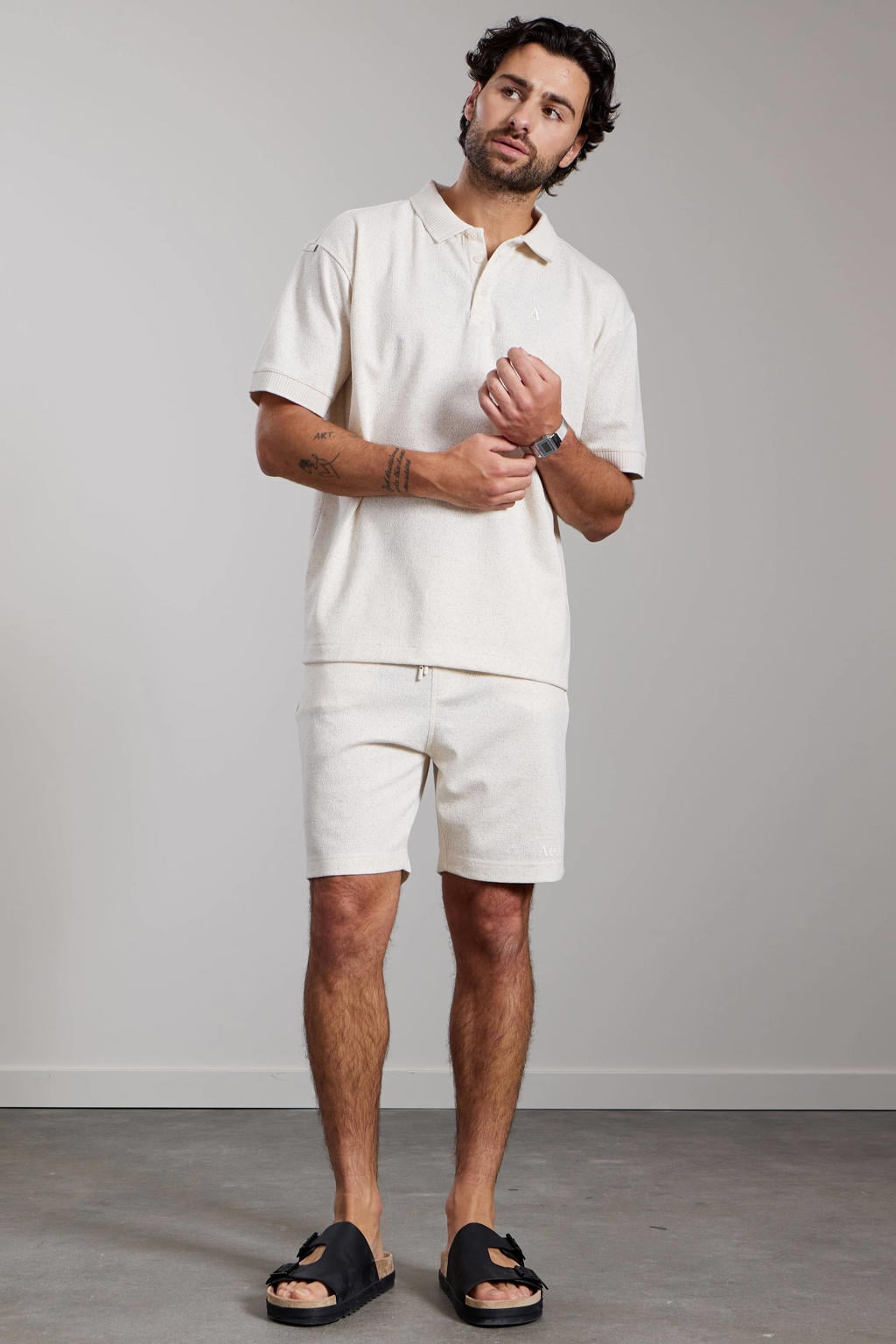 Ecru heren Aeden oversized polo van linnen met effen, korte mouwen, knoopsluiting en textuur