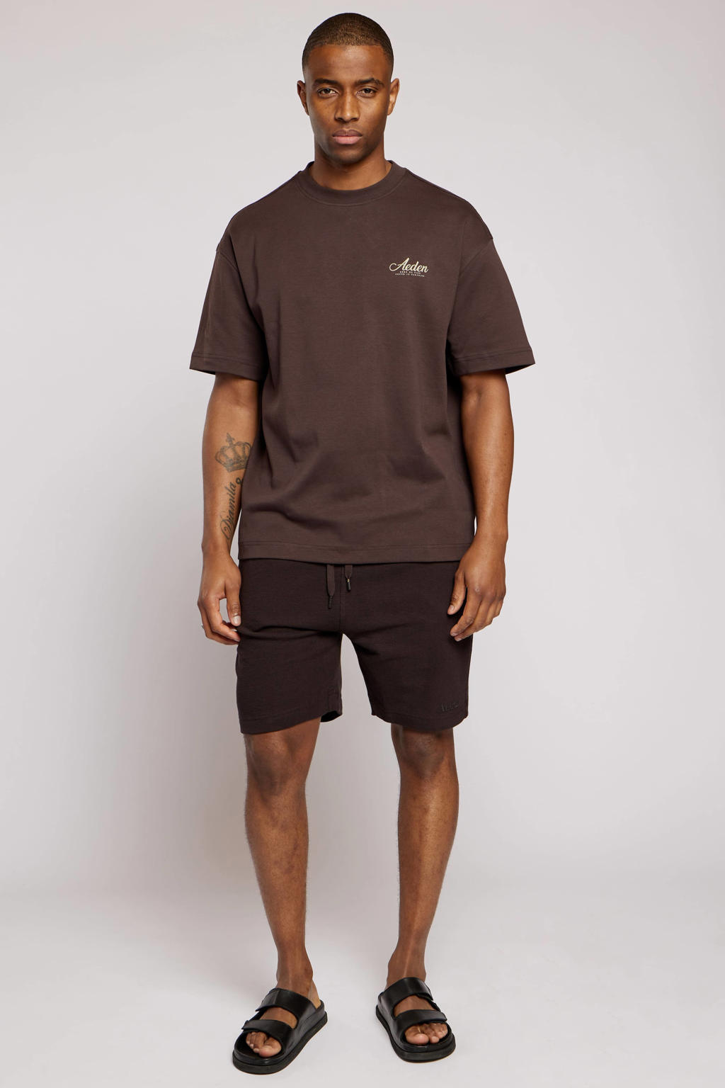Aeden regular sweatshort bruin