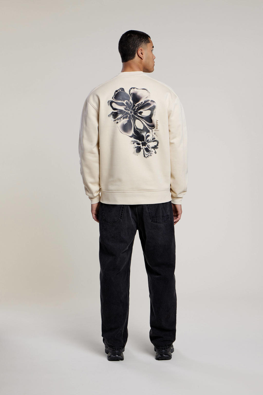 Aeden sweater met backprint beige