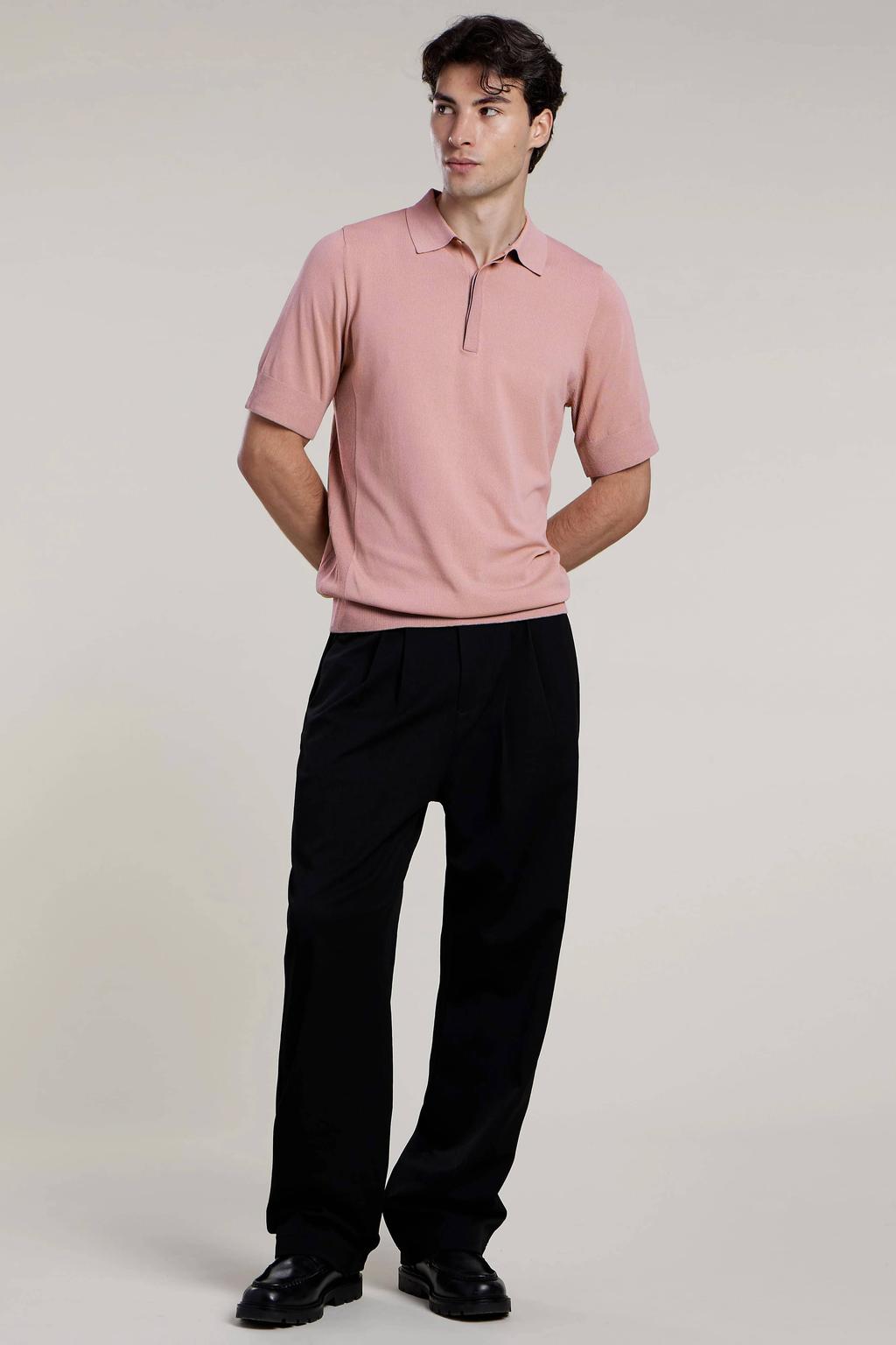 Roze heren Aeden regular polo fijn gebreid van viscose met effen, korte mouwen en blinde knoopsluiting