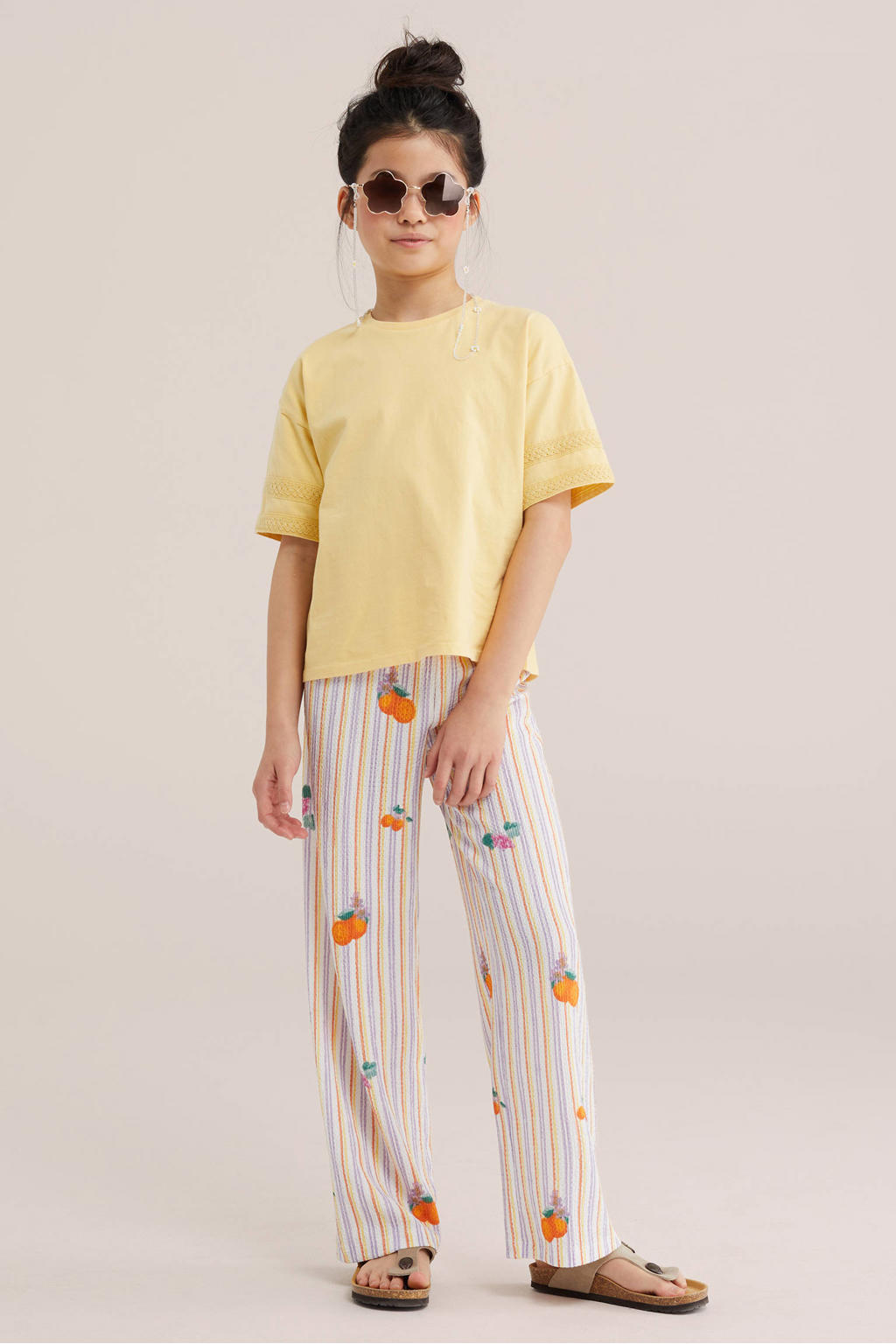 Lichtgeel, lila en oranje meisjes WE Fashion palazzo broek van polyester met loose fit en elastische tailleband