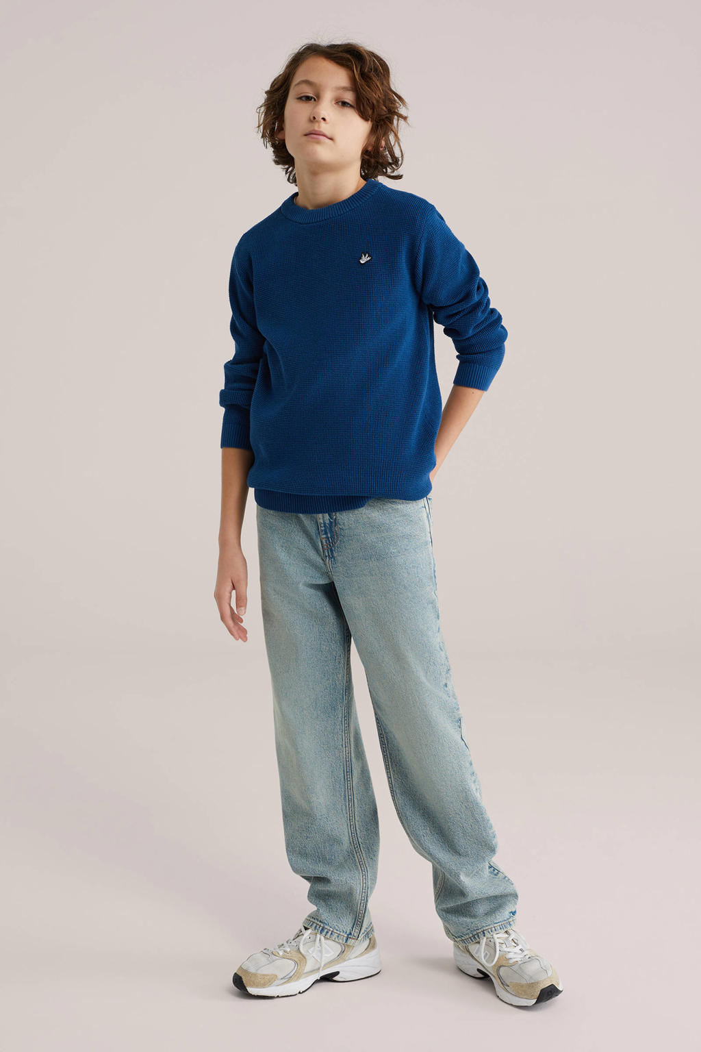 Marineblauw jongens WE Fashion trui fijn gebreid blauw van sweat materiaal met effen, lange mouwen en ronde hals