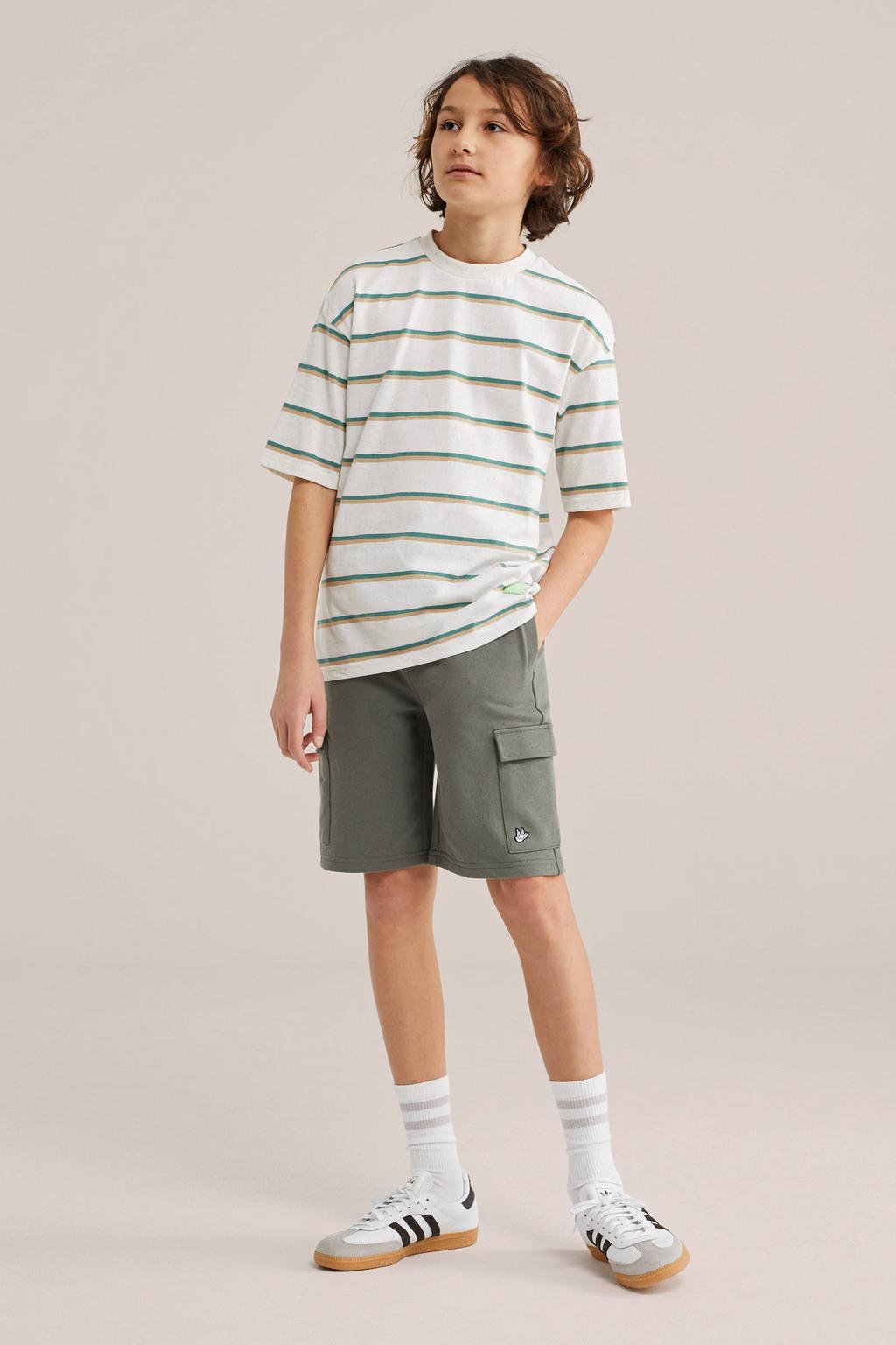 Donkergroene jongens WE Fashion sweatshort met elastische tailleband met koord en effen