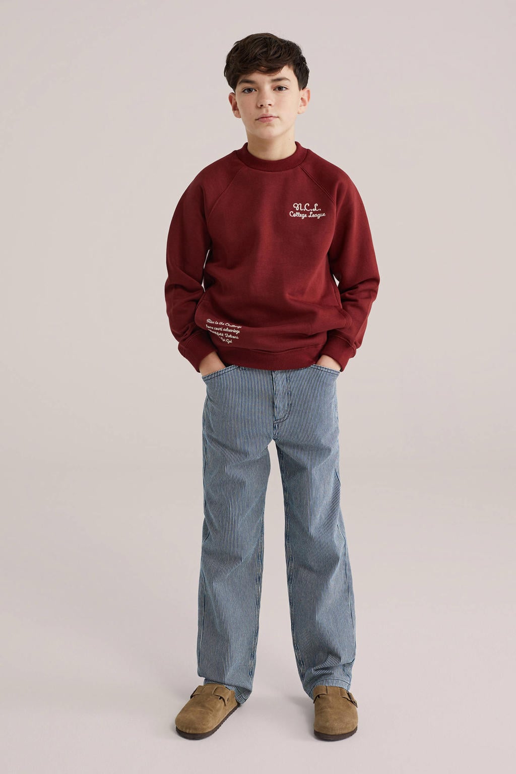 Donkerrode jongens WE Fashion sweater met backprint, lange mouwen, ronde hals en geribde boorden