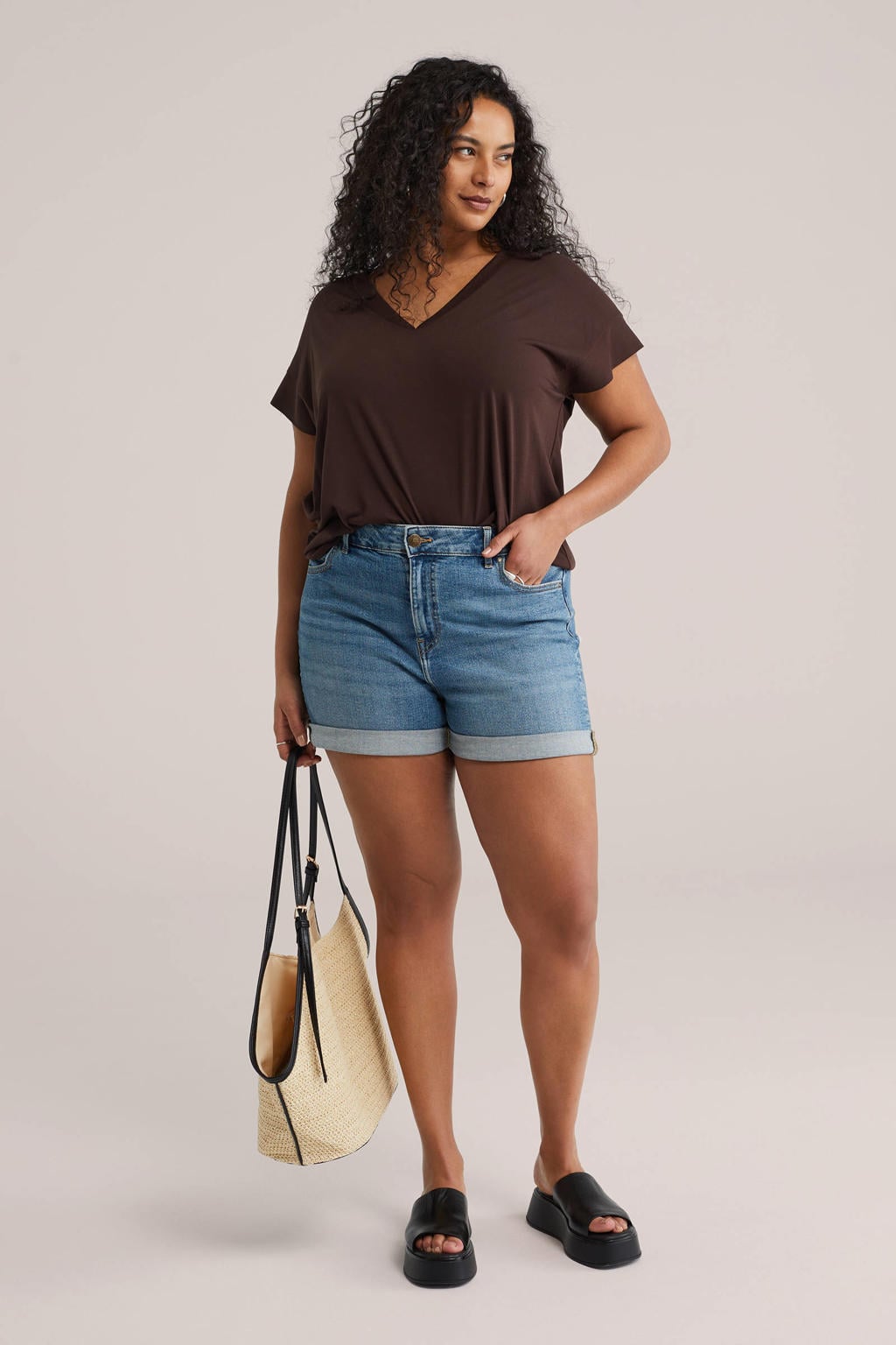 Medium blue denim dames WE Fashion Blue Ridge slim regular waist short van denim